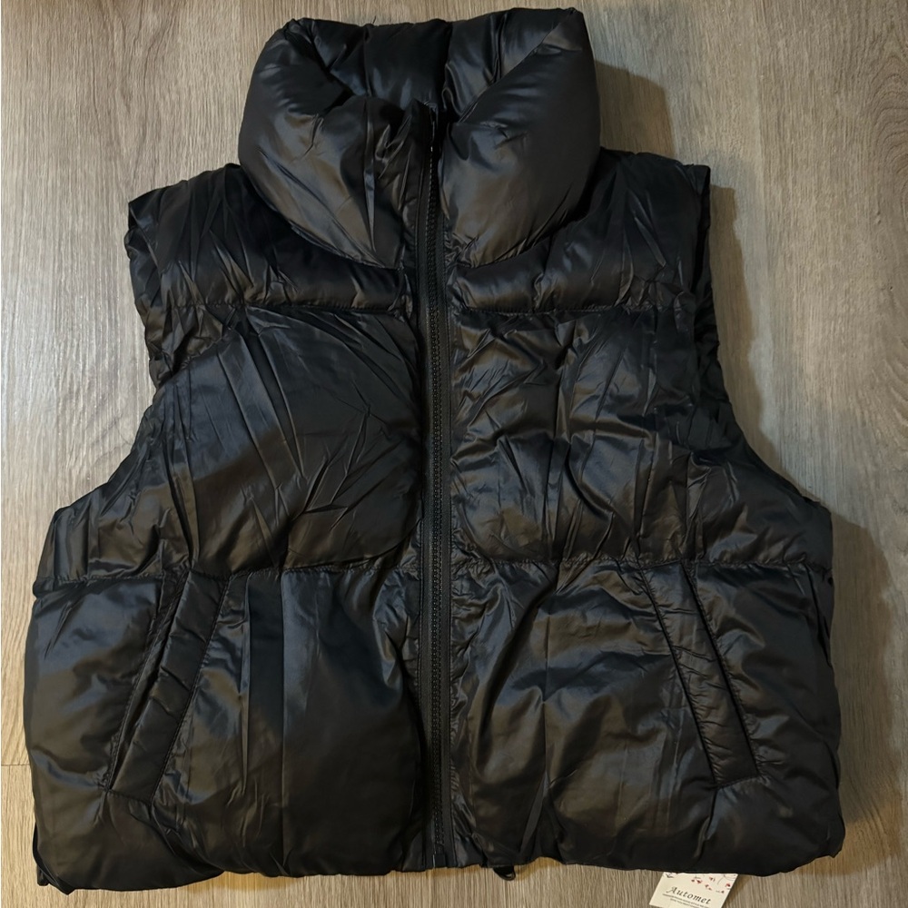 NWT Black Puffer Vest - Size S
